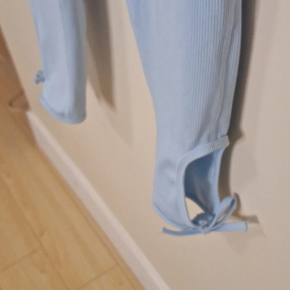 Nike ankle  tie light blue ribbed leggings SZ M NWOT - Picture 5 of 7